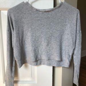 Brandy Melville cropped sweater